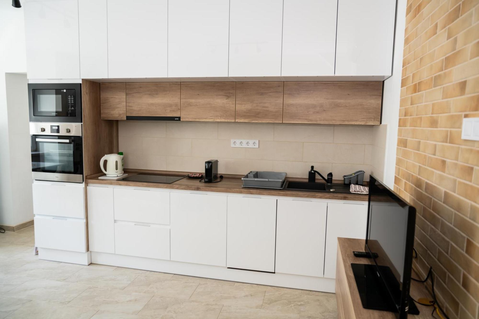 Winestone Corner Apartment Дебрецен Экстерьер фото